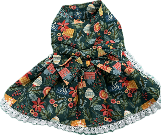 Christmas Dress - Traditional  Green with presents and pointsetta