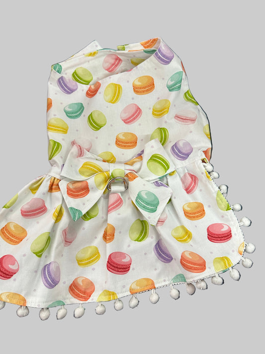 Dress -   Macaroons on White  with D Ring